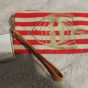 Shiraleah Chicago Zipped Wristlet